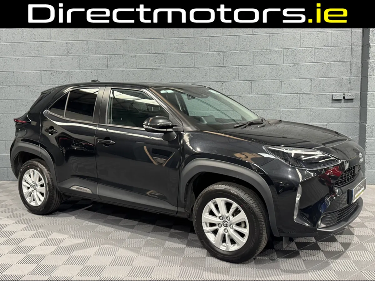 Toyota Yaris LUNA 4DR AUTO - Image 3