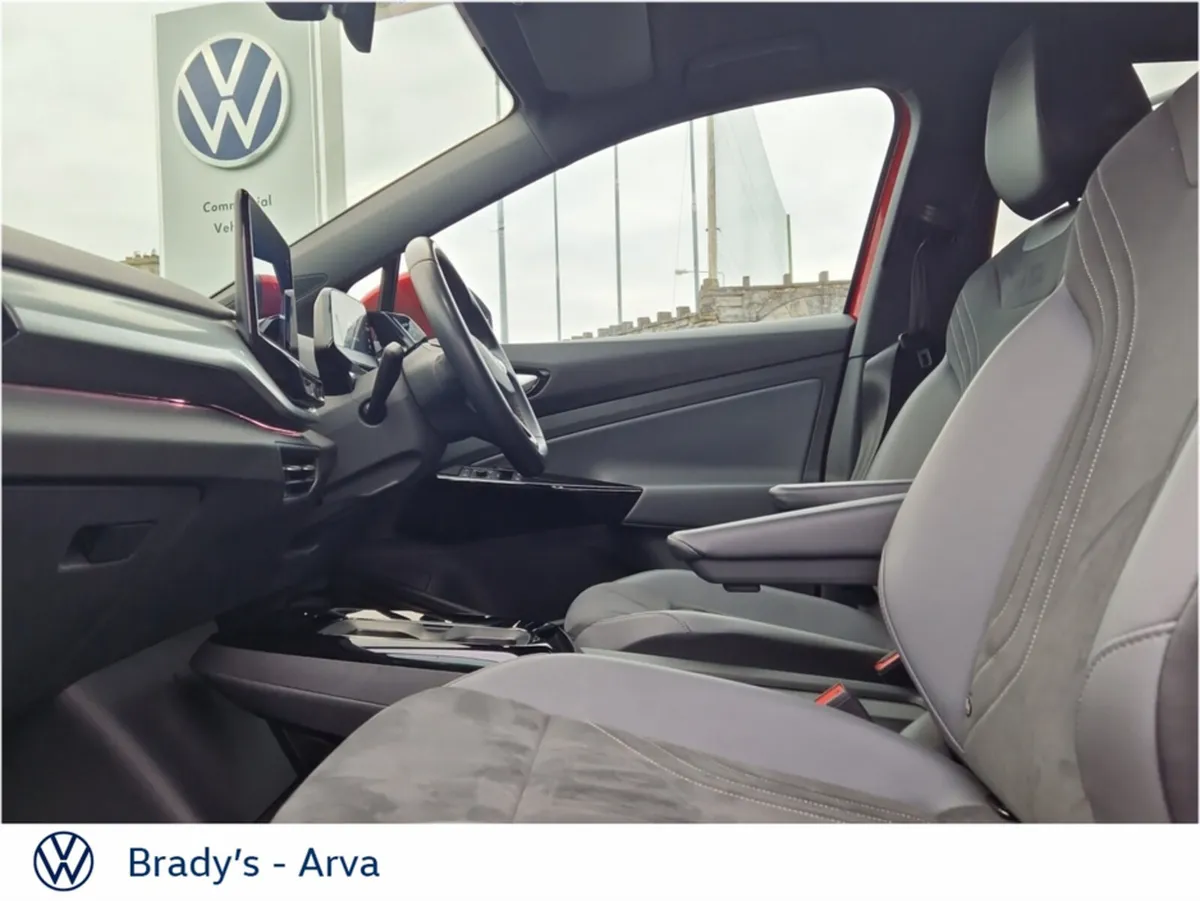 Volkswagen ID.4 LIFE DX 77KWH 174BHP PRO 5DR - Image 4
