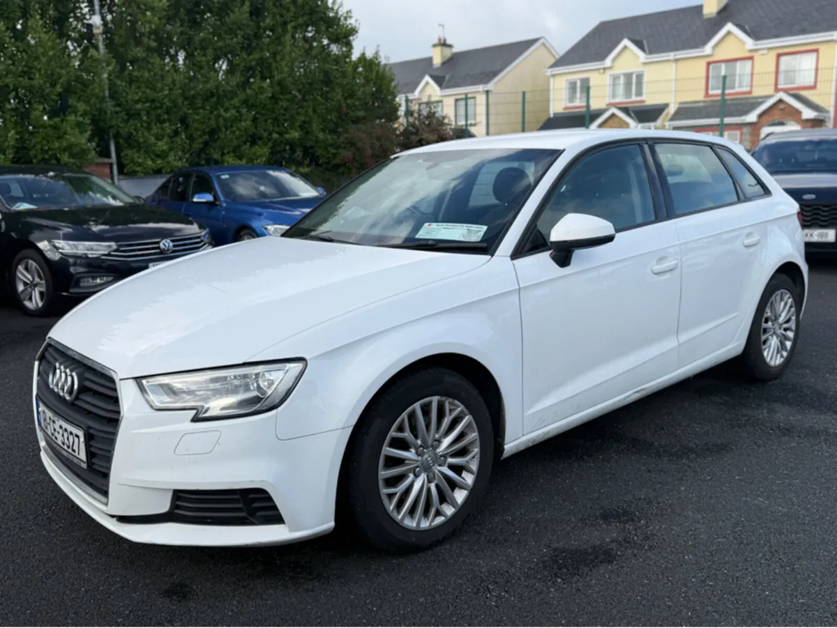 Audi A3 1.6 TDI SE TECHNIK 116PS 5DR - Image 2