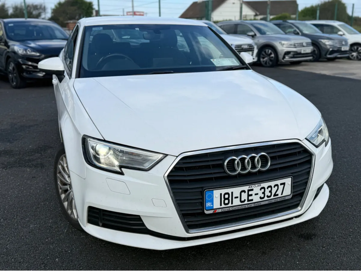 Audi A3 1.6 TDI SE TECHNIK 116PS 5DR - Image 4