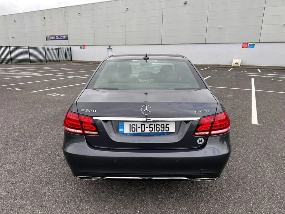 Mercedes-Benz E-Class E 220, BLUETEC, AUTO, LEATHE - Image 4