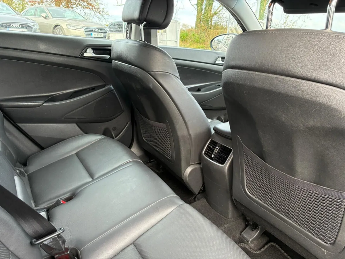 Hyundai Tucson 1.7 CRDI SE NAV BL/DR (CAMERA) - Image 2