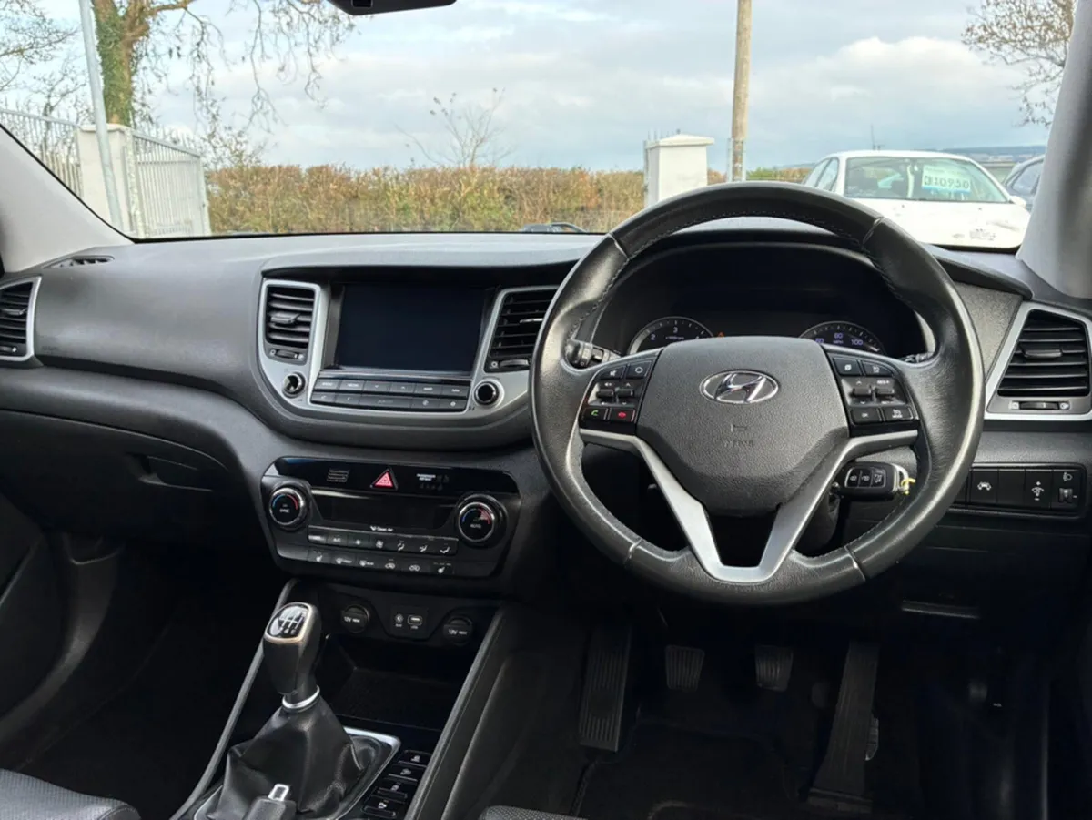 Hyundai Tucson 1.7 CRDI SE NAV BL/DR (CAMERA) - Image 3