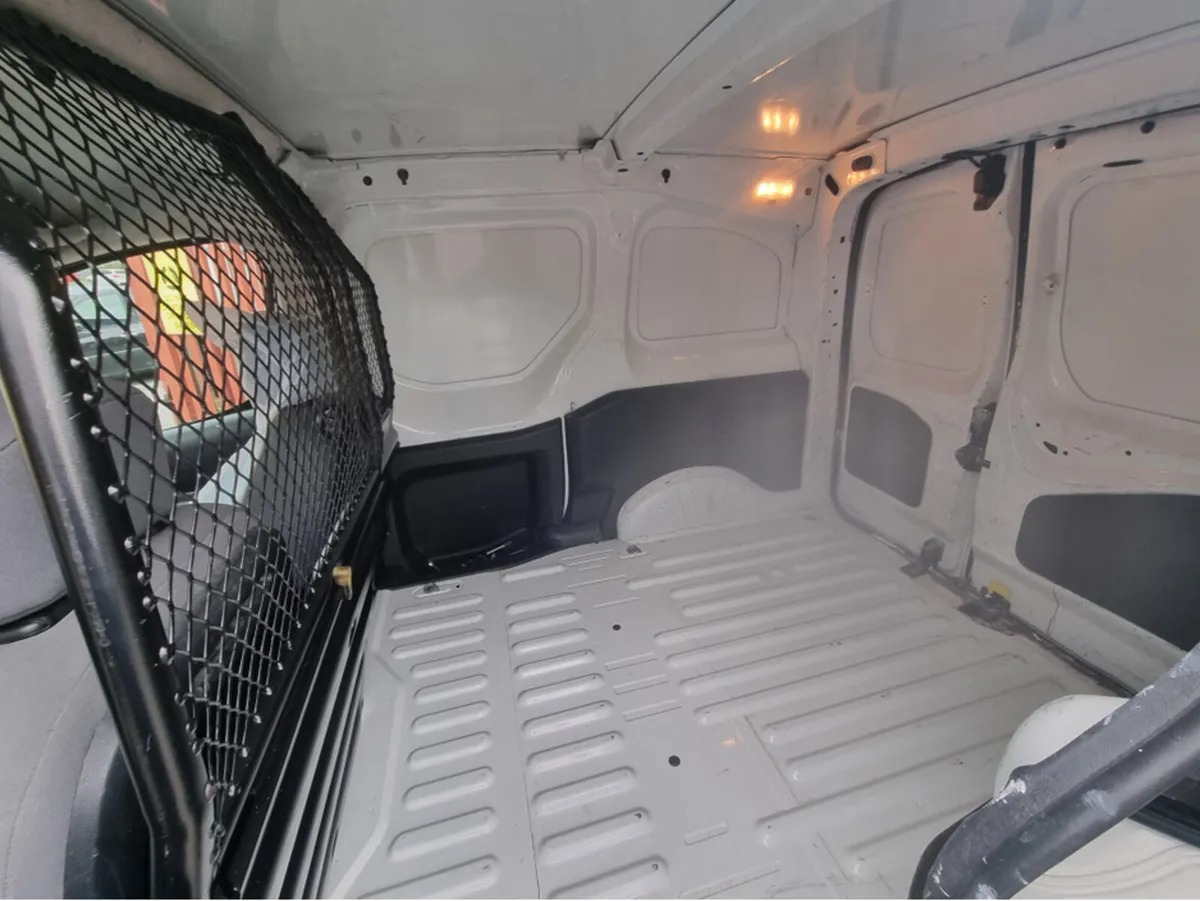 Peugeot Partner 850 S L1 HDI 90 5DR - Image 3