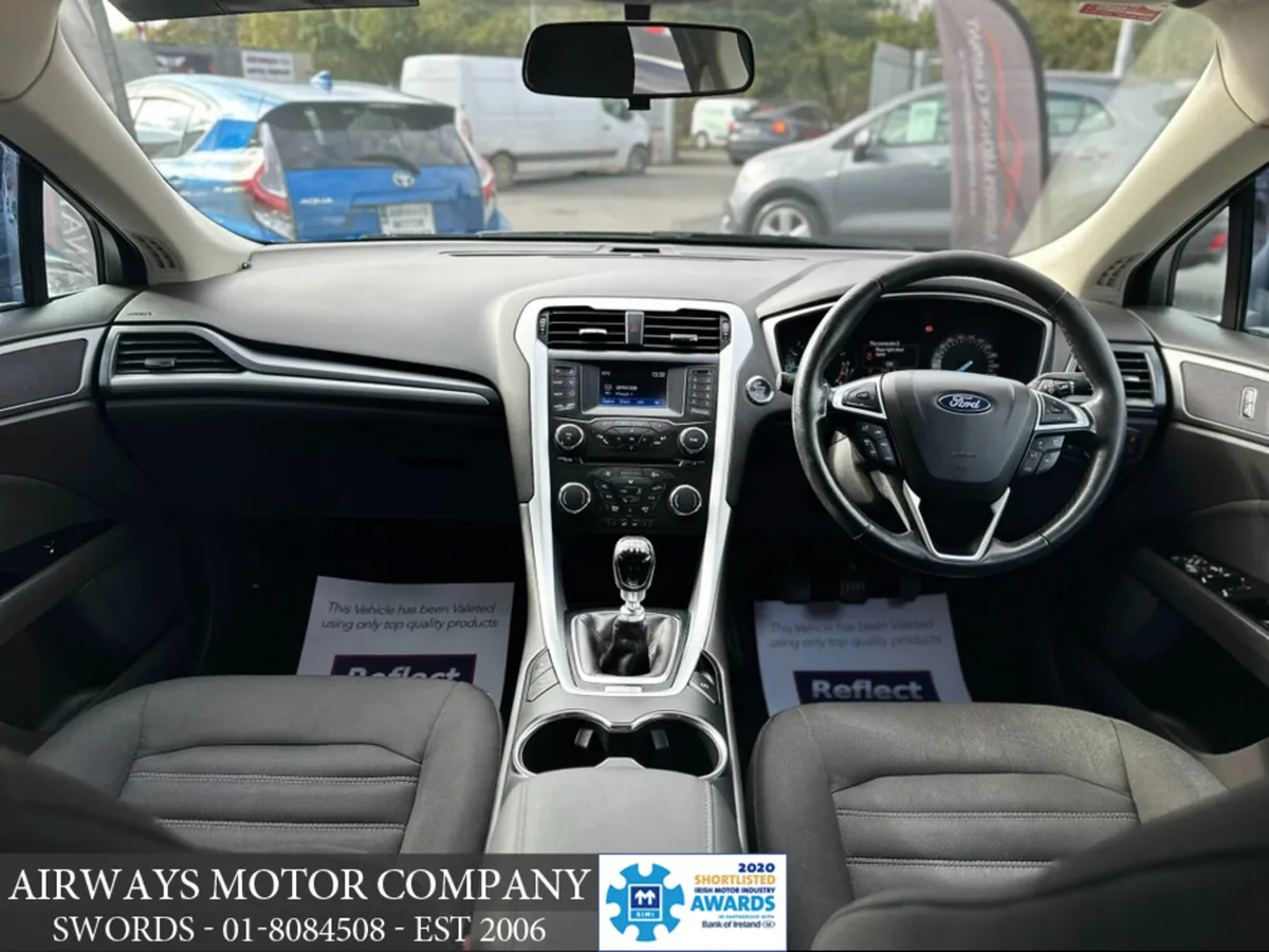 Ford Mondeo ZETEC 2.0 TD 4DR - Image 4