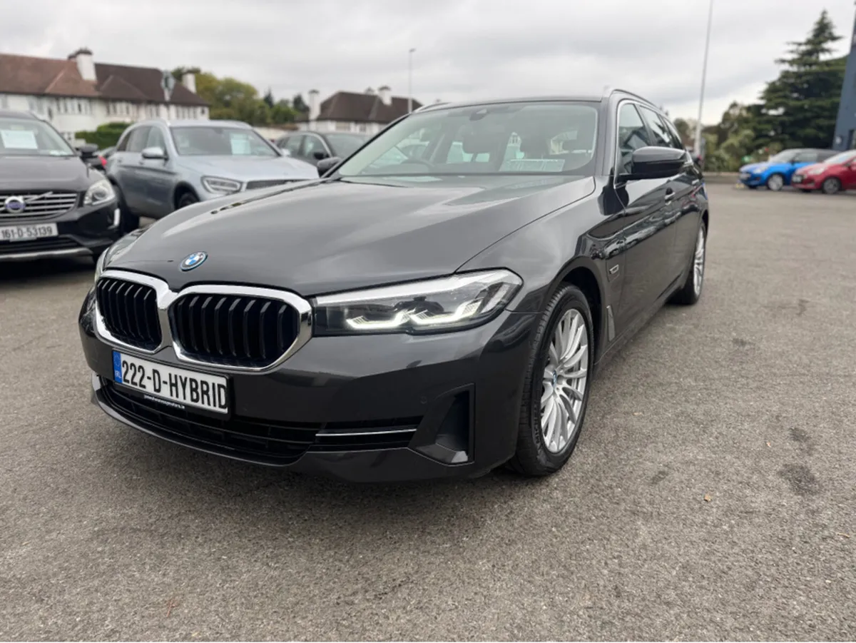 BMW 5-Series 530e SE AUTO TOURING - Image 2