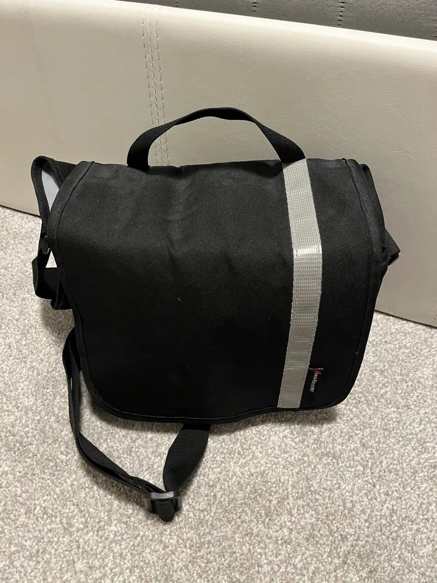 Camera bag - Image 1