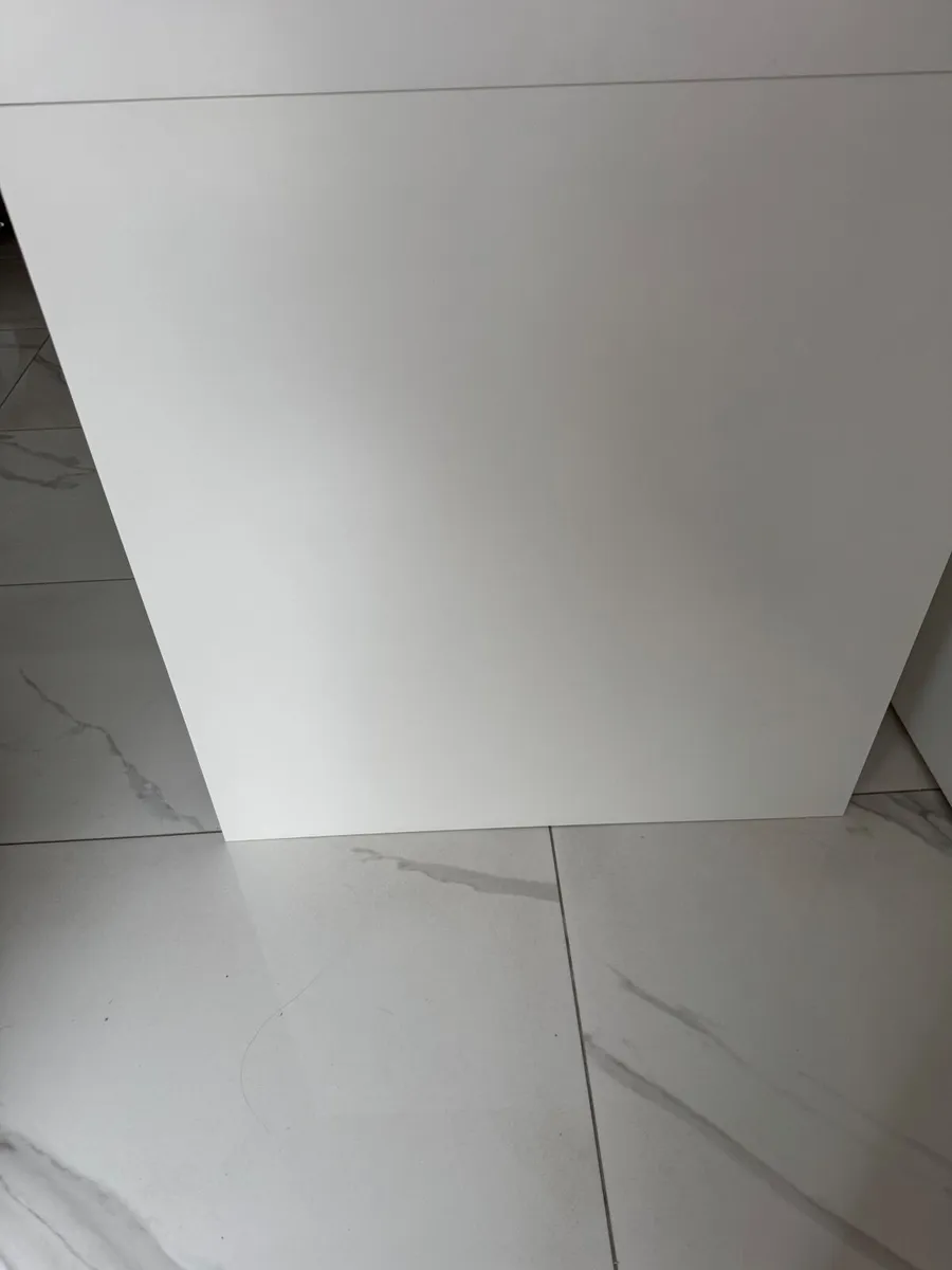 Desk - Image 3