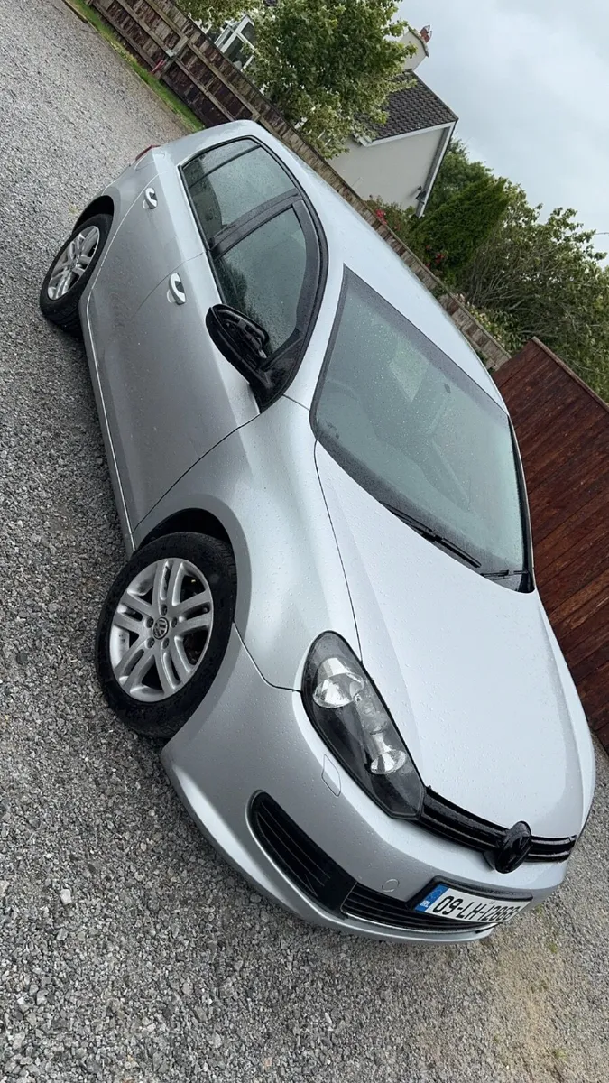 Volkswagen Golf 2009 - Image 1