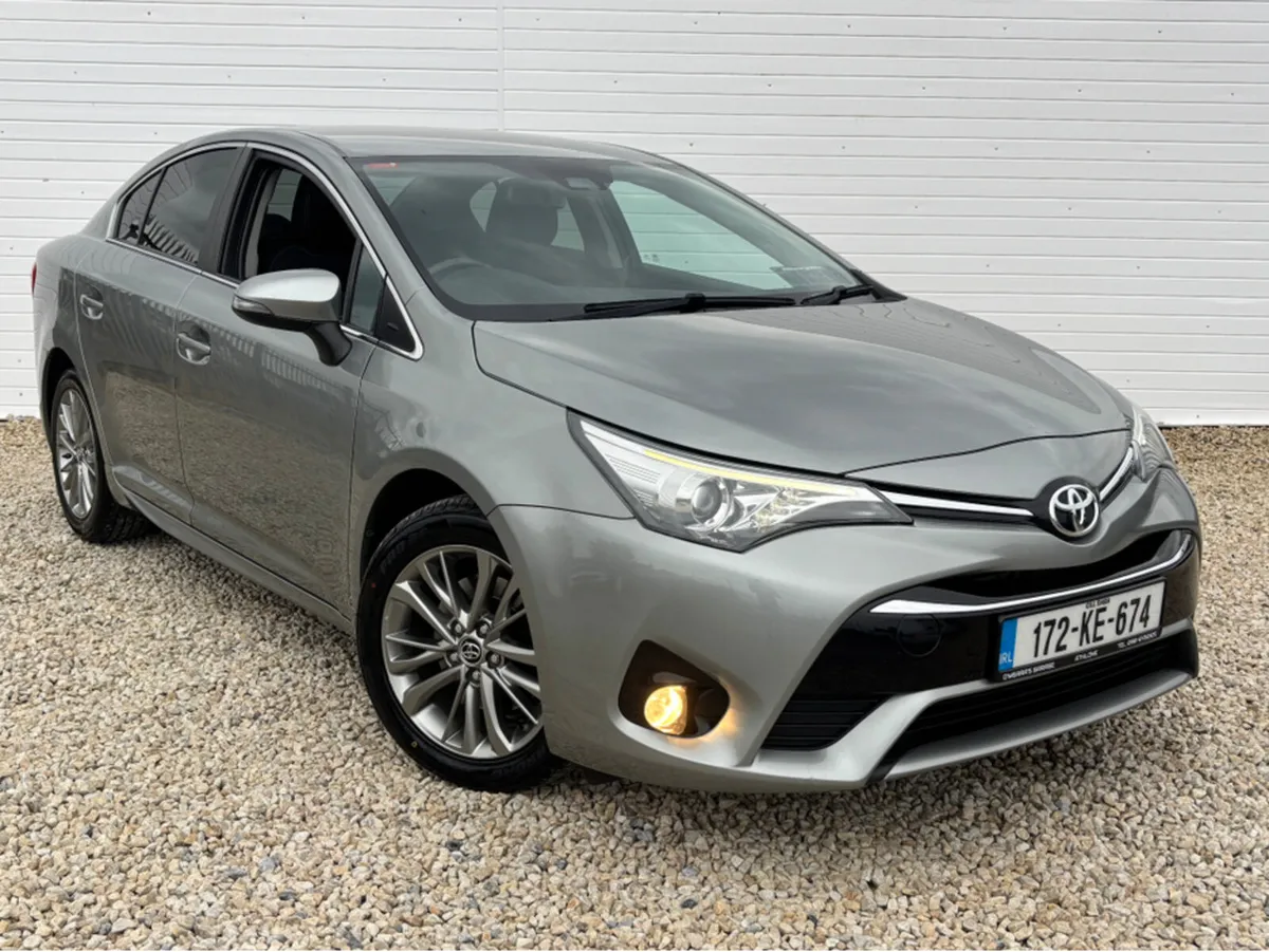 Toyota Avensis 2.0 D LUNA 4DR - Image 1