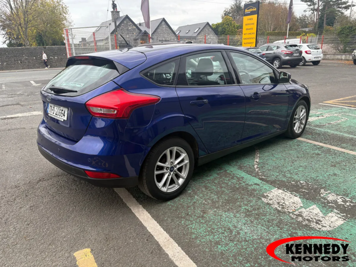 Ford Focus STYLE 1.5 TD 95PS 6SPEED 4 4DR - Image 4