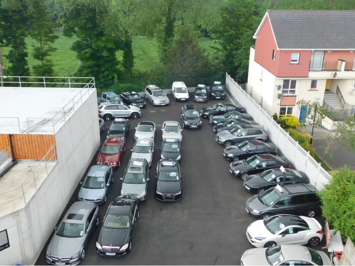 Audi A6 2.0 TDI S LINE 177PS **** BLACK / BLACK LE - Image 2