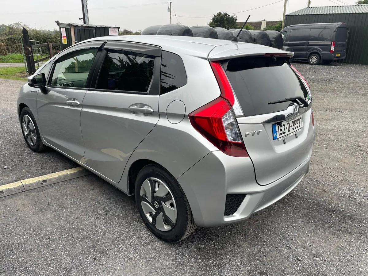 Honda Fit Hybrid **Low Mileage* Automatic* - Image 4