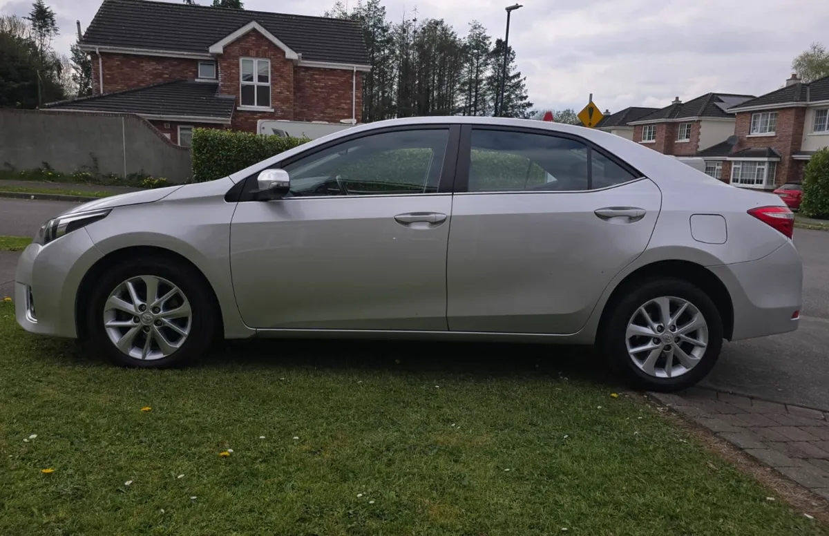 Toyota Corolla 2016 - Image 3