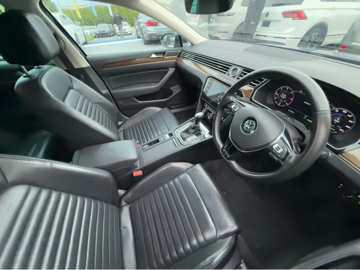 Volkswagen Passat HIGHLINE PLUS - 2.0L DIESEL - AU - Image 4