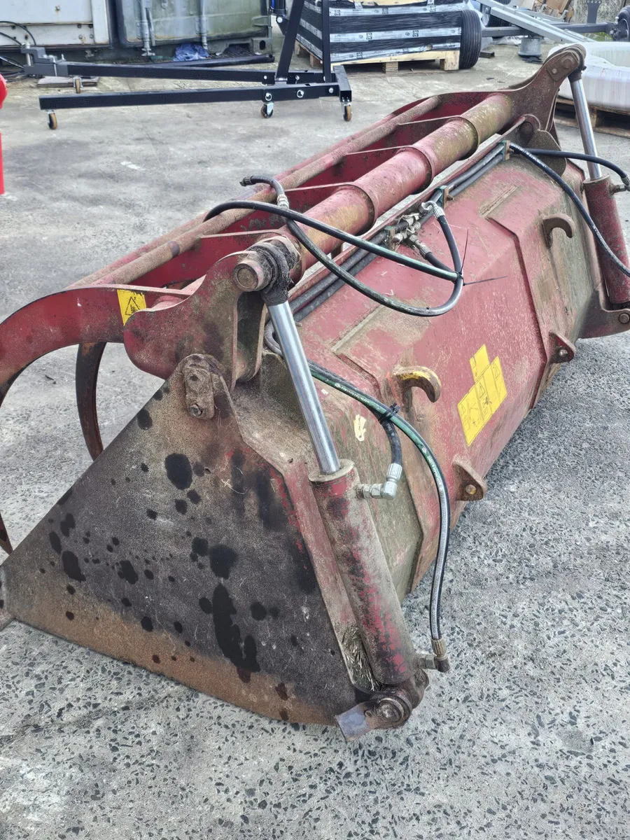 Strautman Bucket Grab - €2,000 - No VAT - Image 3