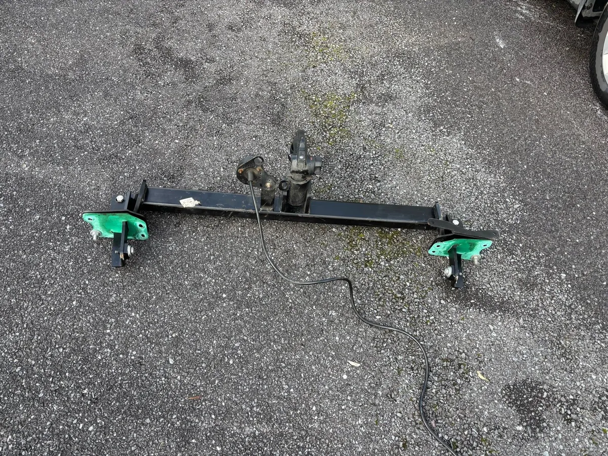 Tow Bar for Mercades E class - Image 3