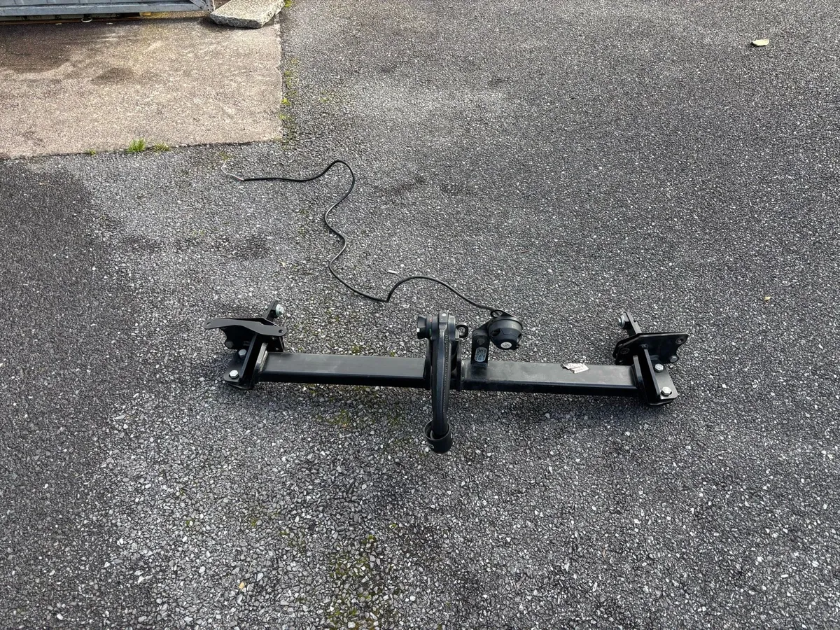 Tow Bar for Mercades E class - Image 4