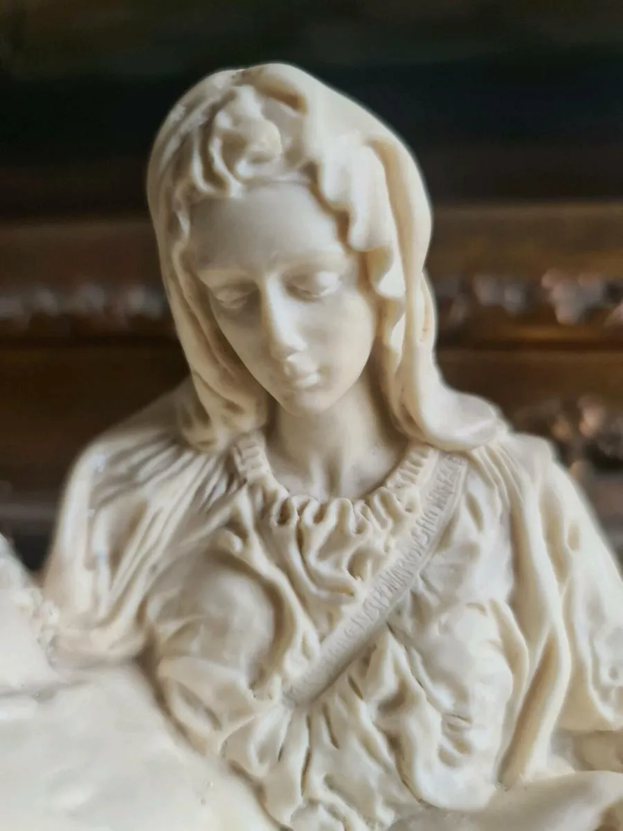 Michelangelo's Pieta - Image 3