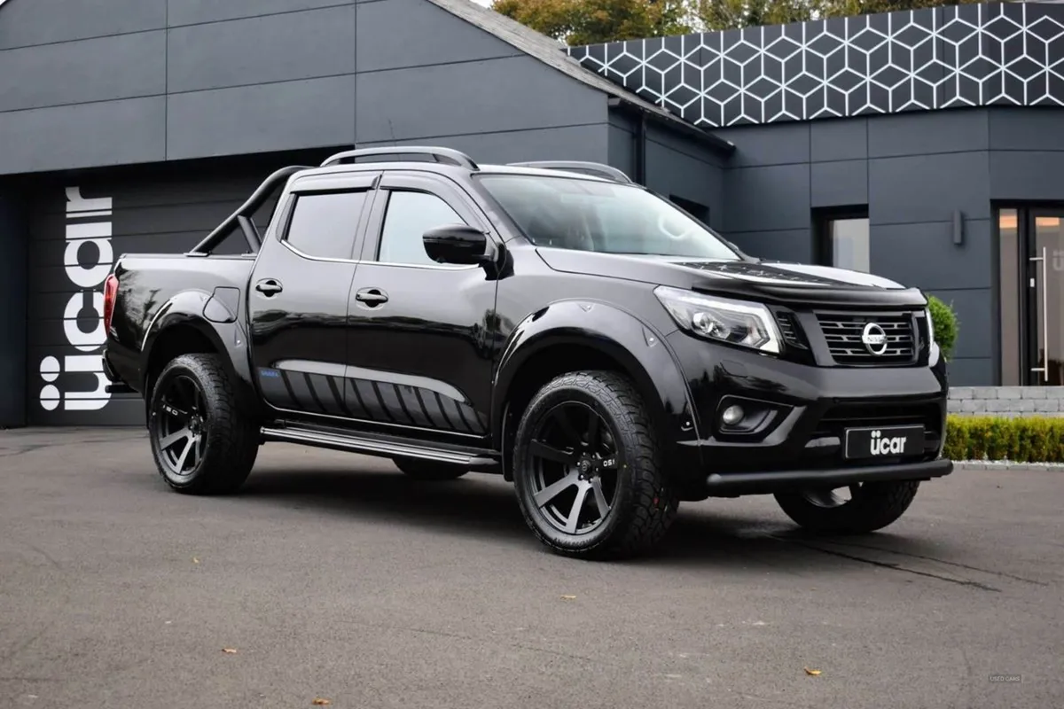 Nissan Navara 2.3 Navara N-guard dCi Auto 4WD 5dr - Image 1