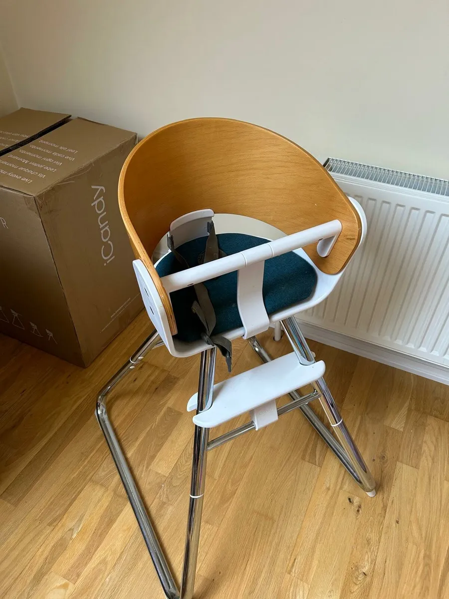 High chair - Image 1