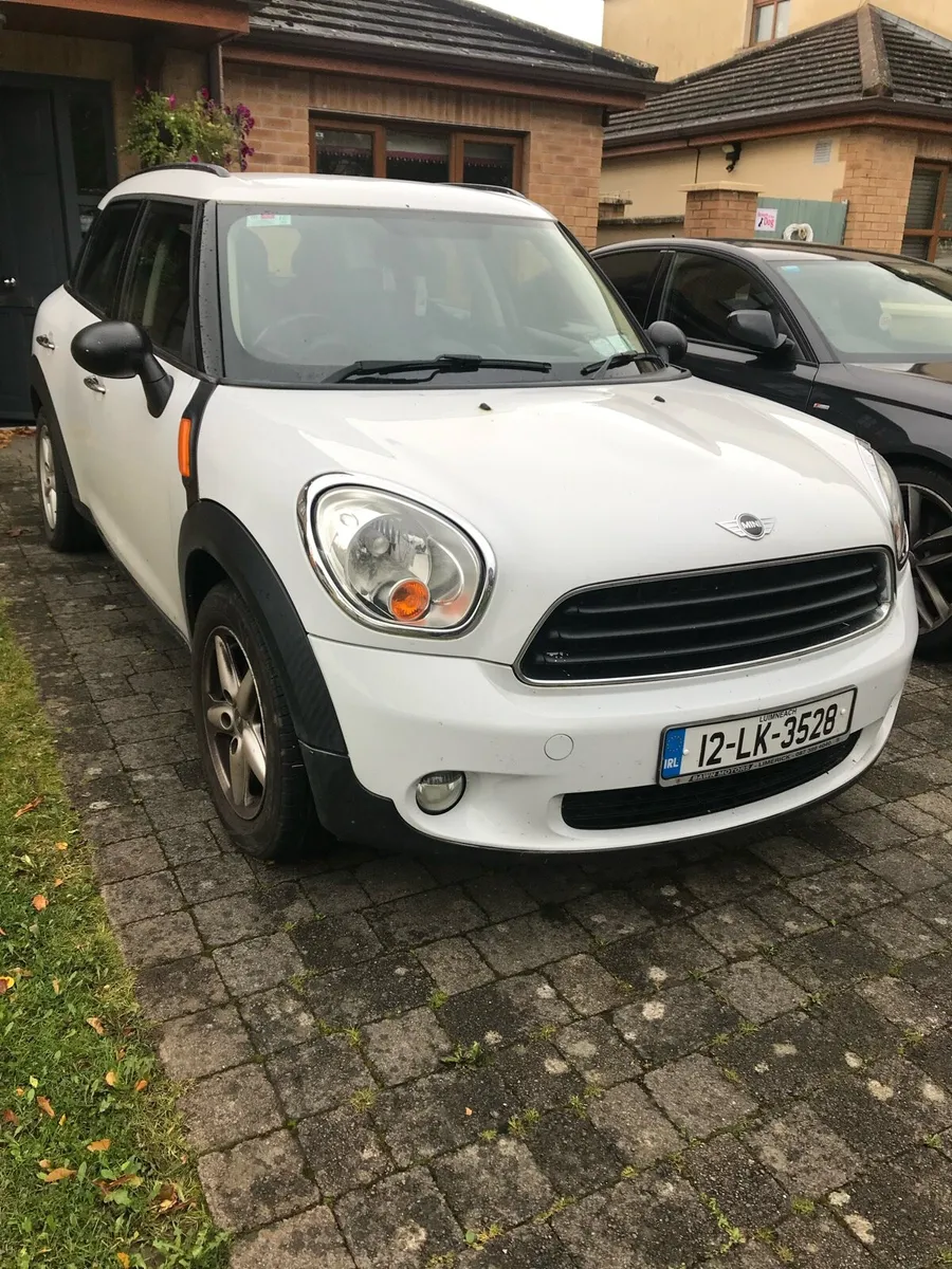 Car - Image 2