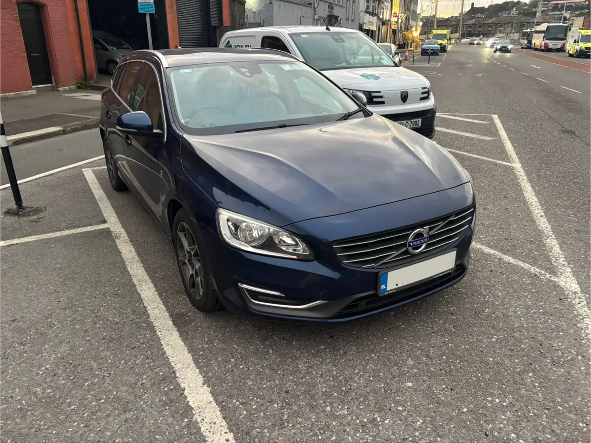 Volvo V60 2014 D4 Auto Low Mileage New NCT - Image 2