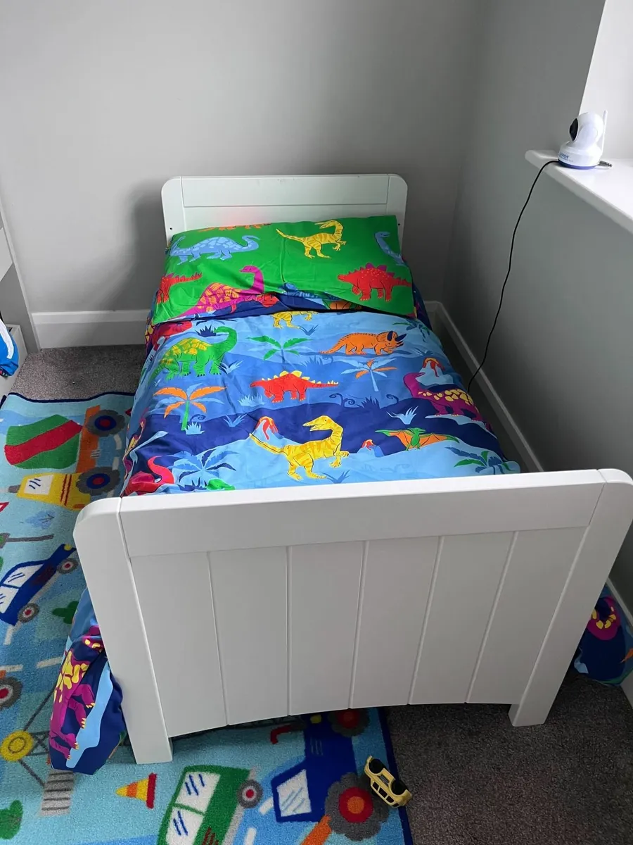 Mothercare White Cot Bed - Image 4