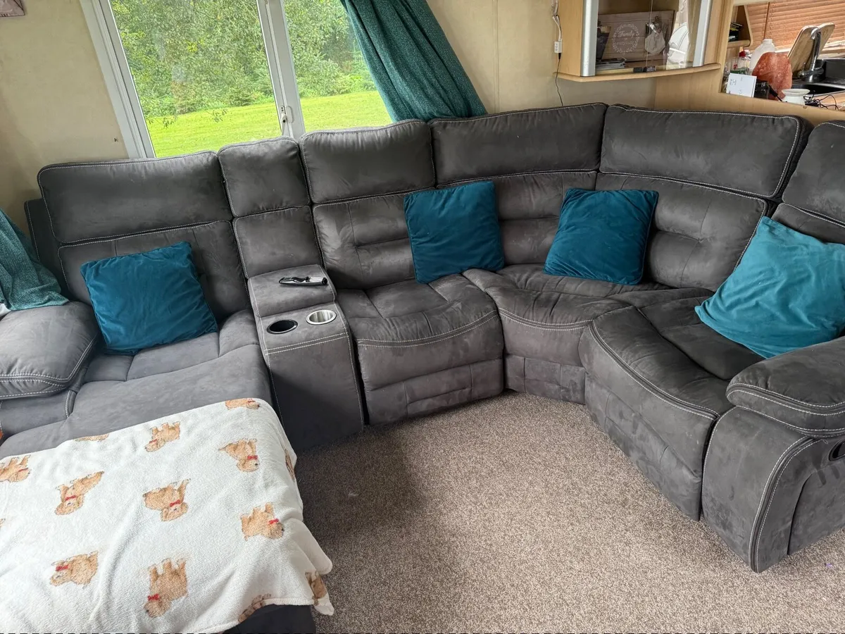 Couch - Image 1