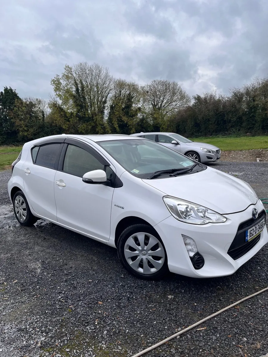 Toyota Aqua 2016 - Image 4