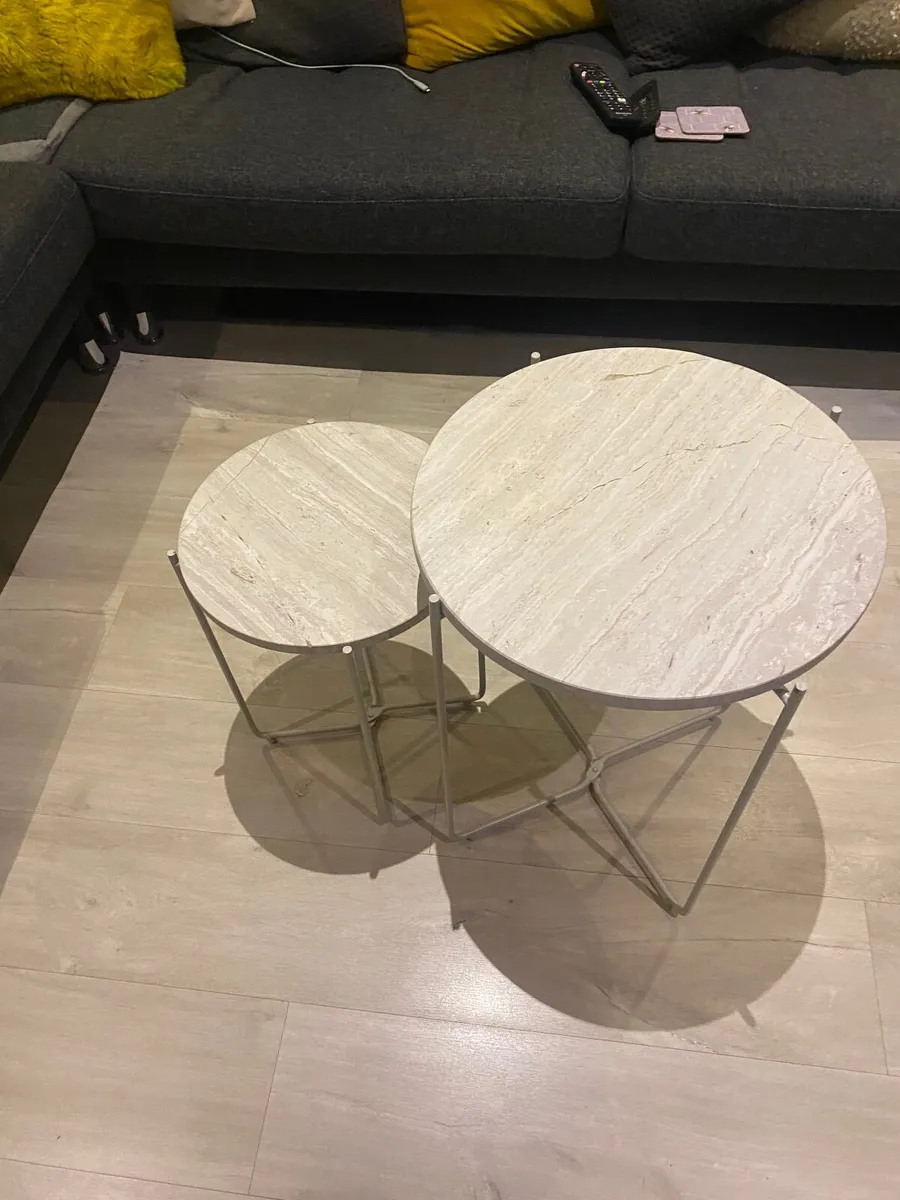 Marble top tables - Image 1