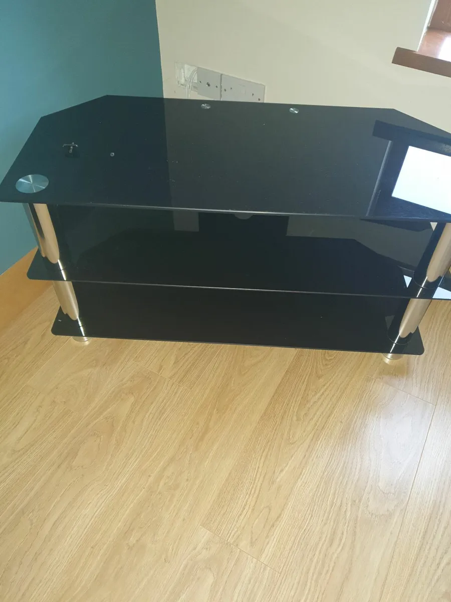 Tv stand - Image 1