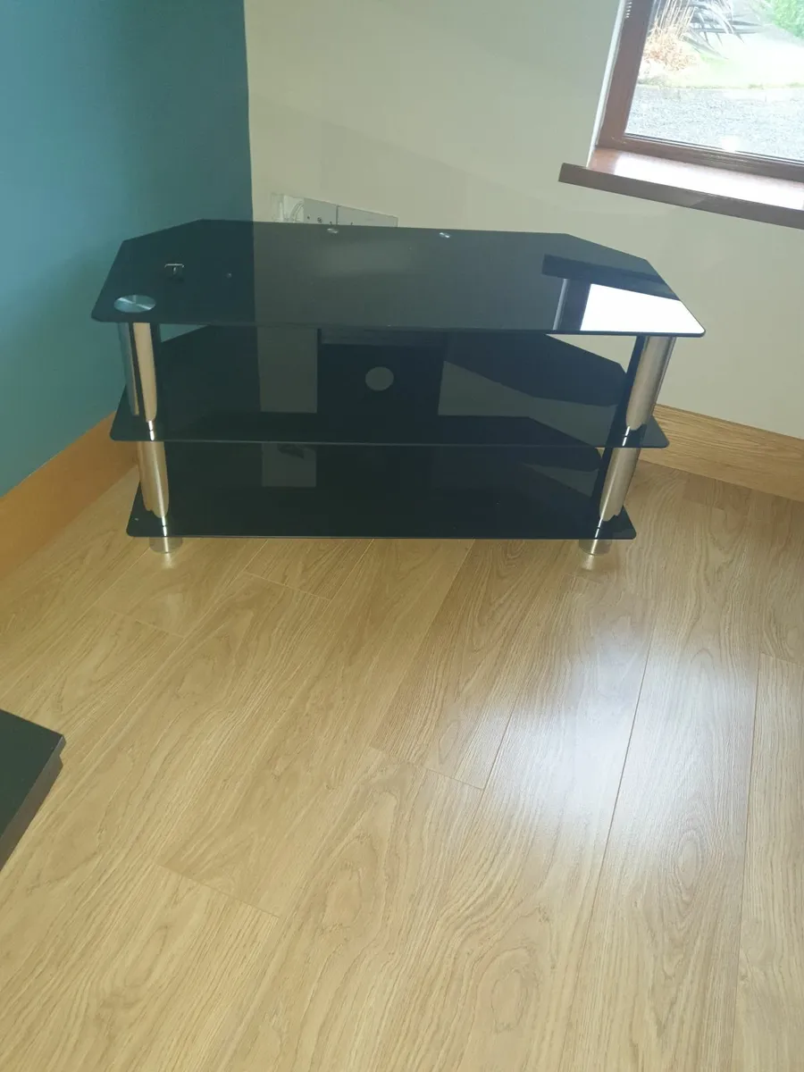 Tv stand - Image 2