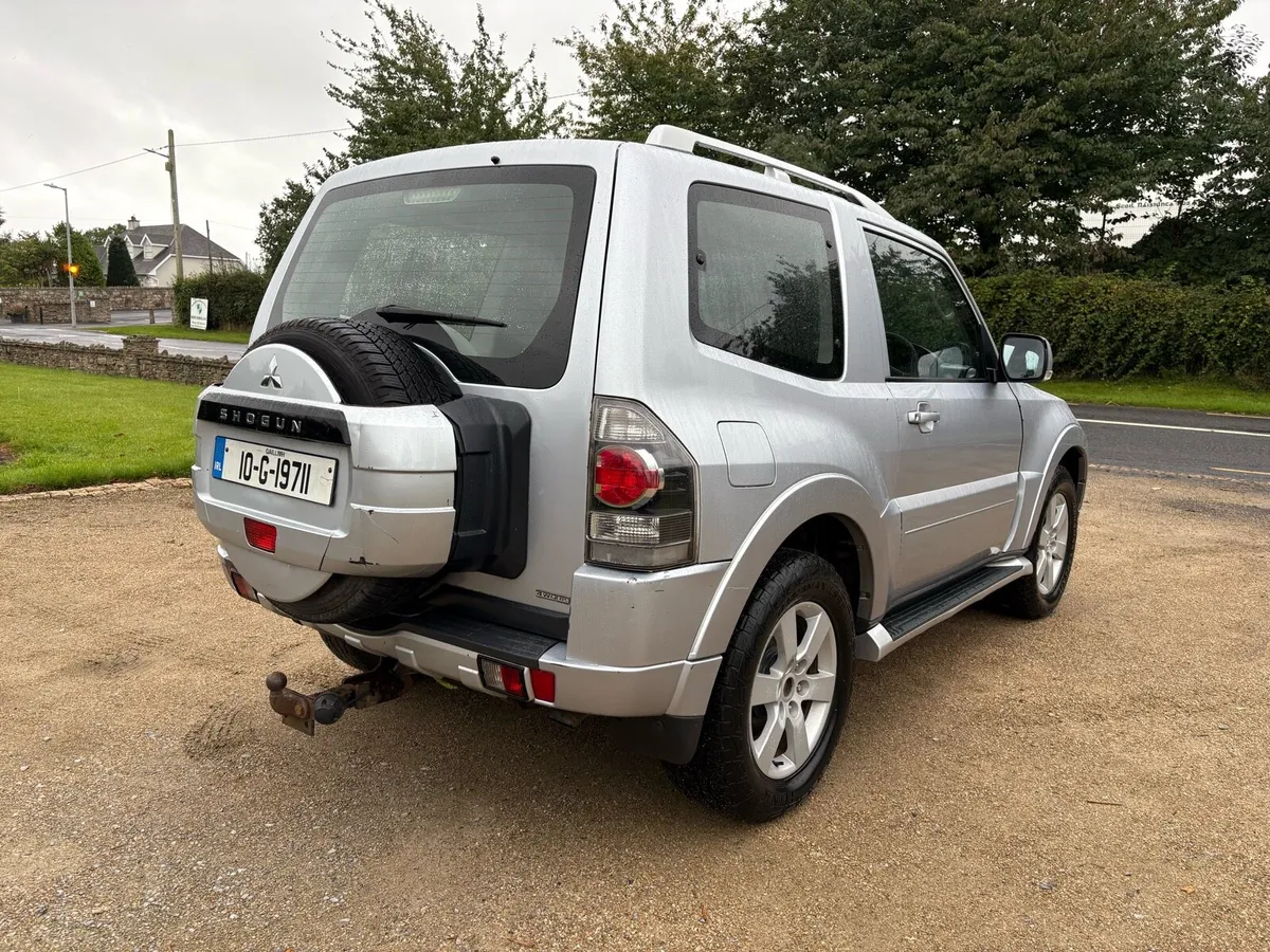 Mitsubishi Pajero Shogun - Image 3
