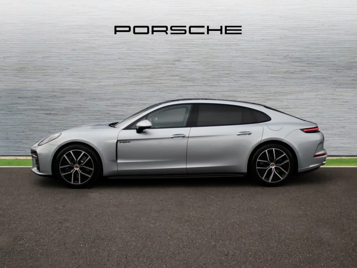 Porsche Panamera 4 E-hybrid Executive (new) - Image 4