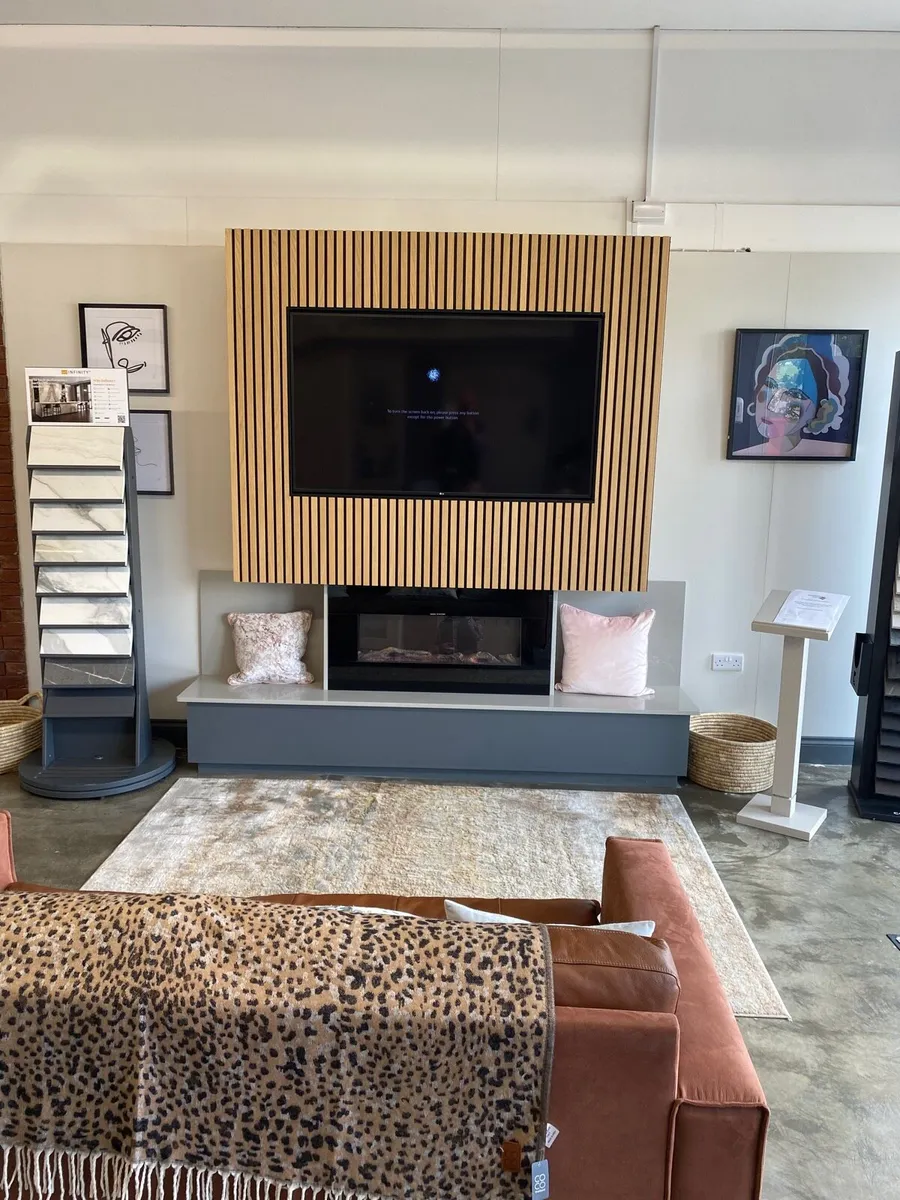 Tv & Fire unit - Image 2