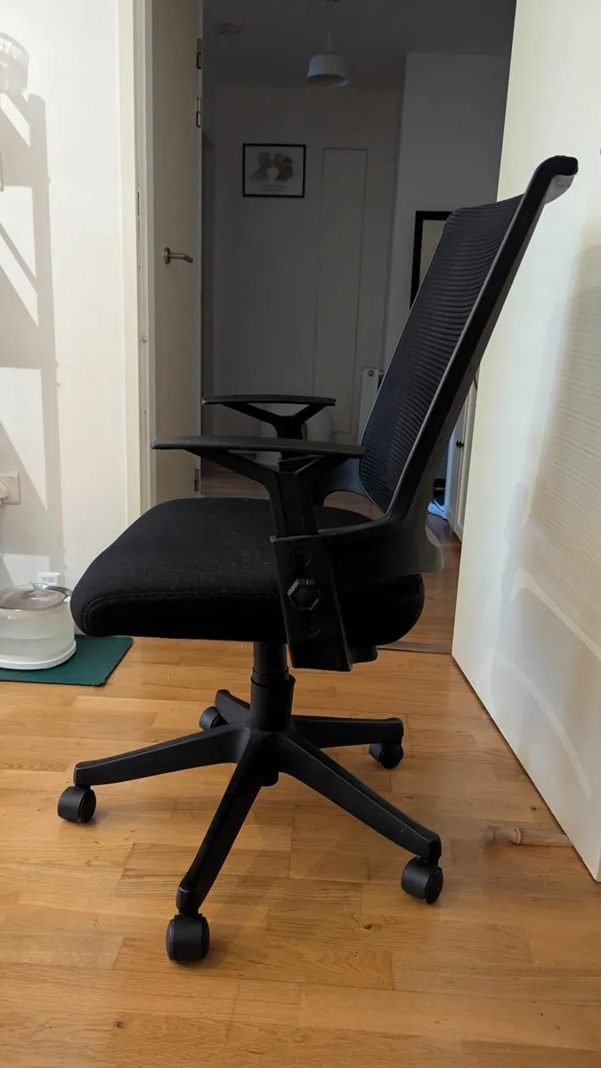 Office Chair (Black) - Image 1