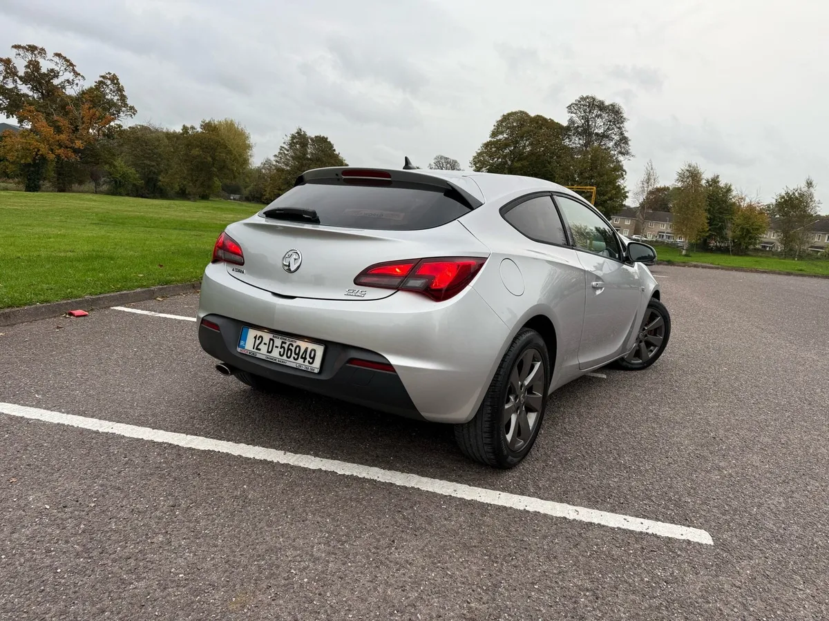 Astra GTC 12 with new nct 03/26 low mill 117000 - Image 3