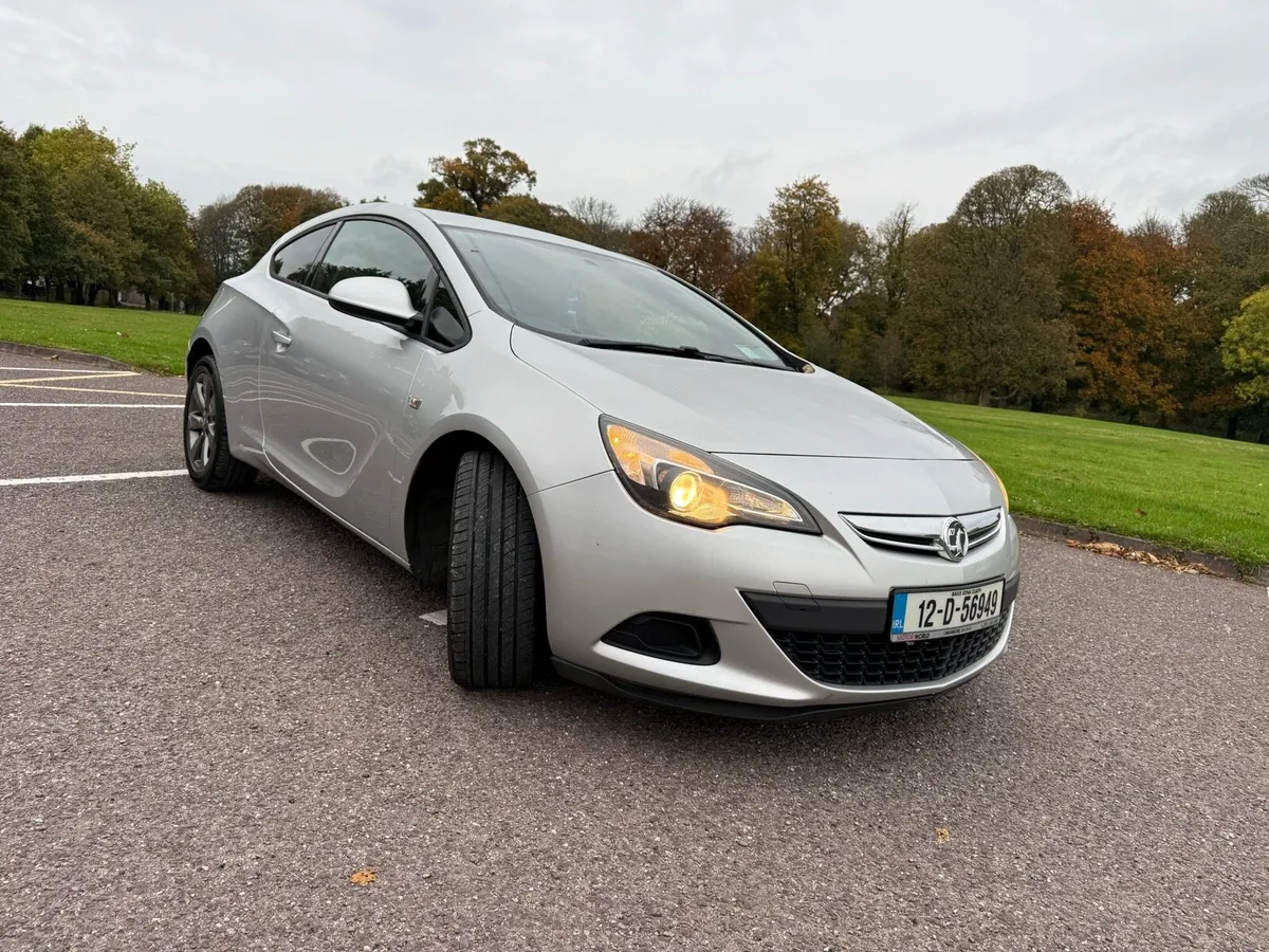 Astra GTC 12 with new nct 03/26 low mill 117000 - Image 4