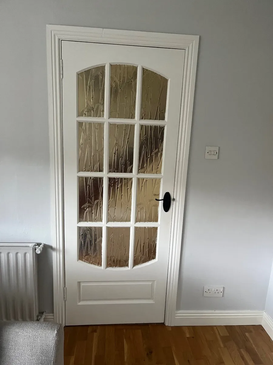 4 interior solid wood doors with glass panels - Image 4