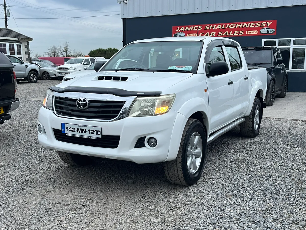 2014 TOYOTA HILUX D-4D CREWCAB *LOW MILES* - Image 3