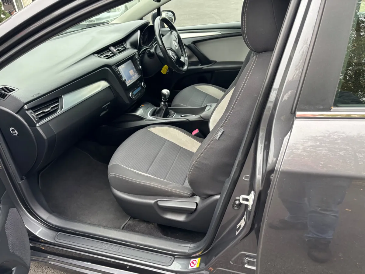 Toyota Avensis 2017 - Image 4