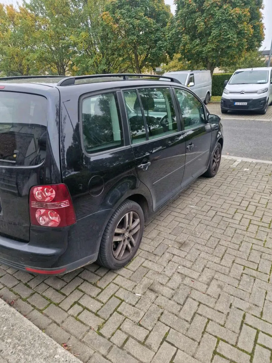 volkswagen turan 2007 1.6 petrol - Image 4