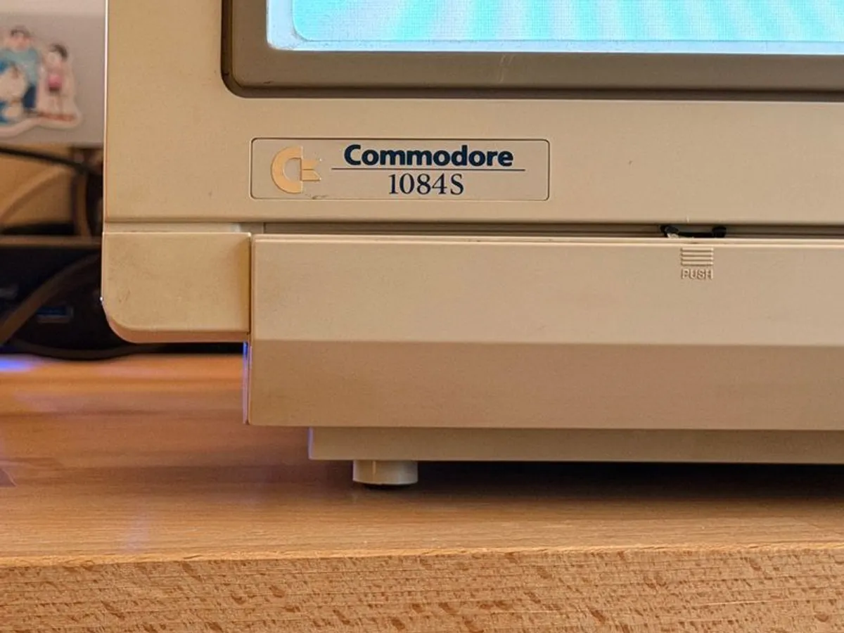 Commodore 1084S monitor (for Amiga, Commodore, etc.) - Image 3