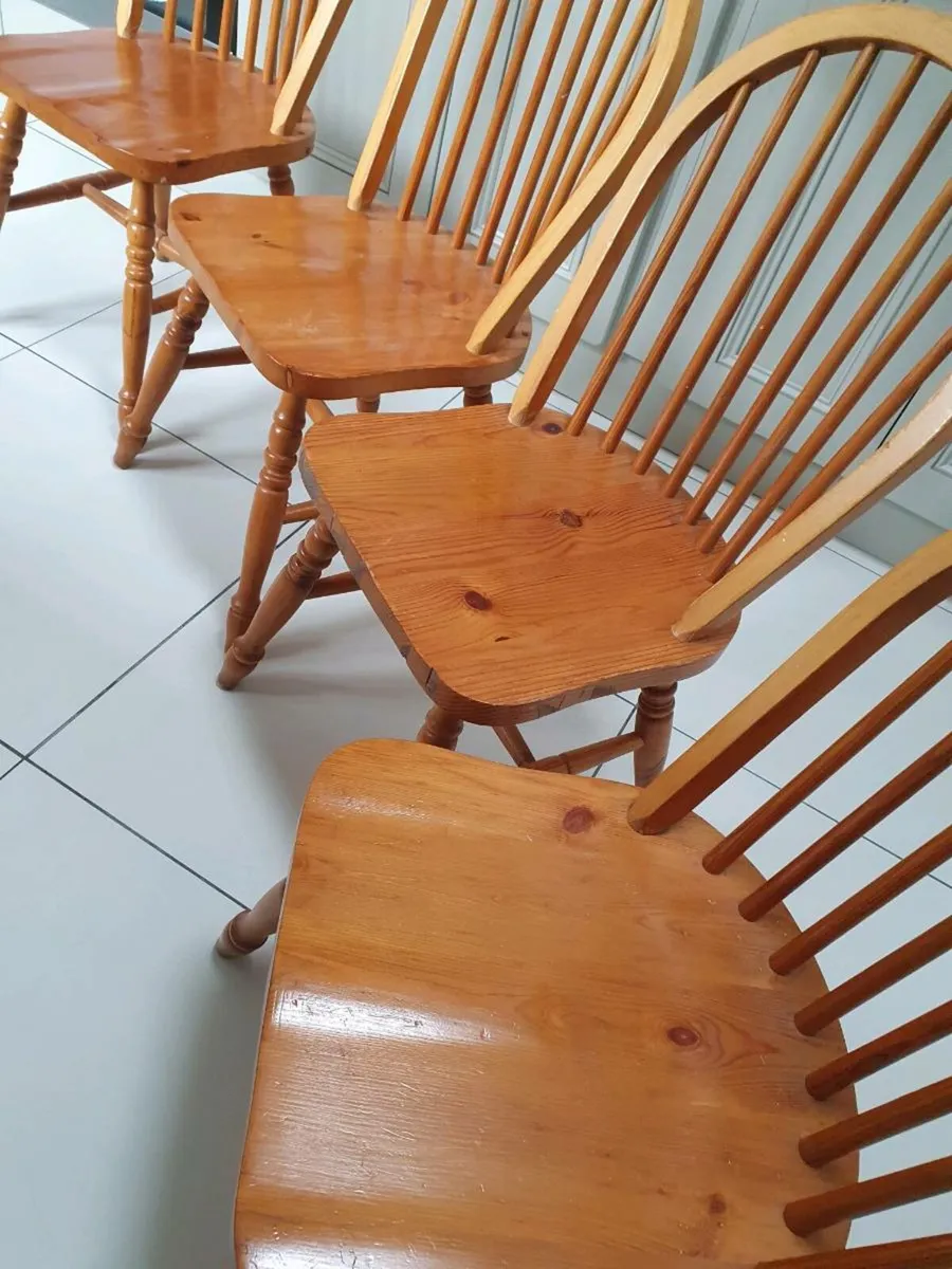 Set of 4 solid wood dining chair - Image 2