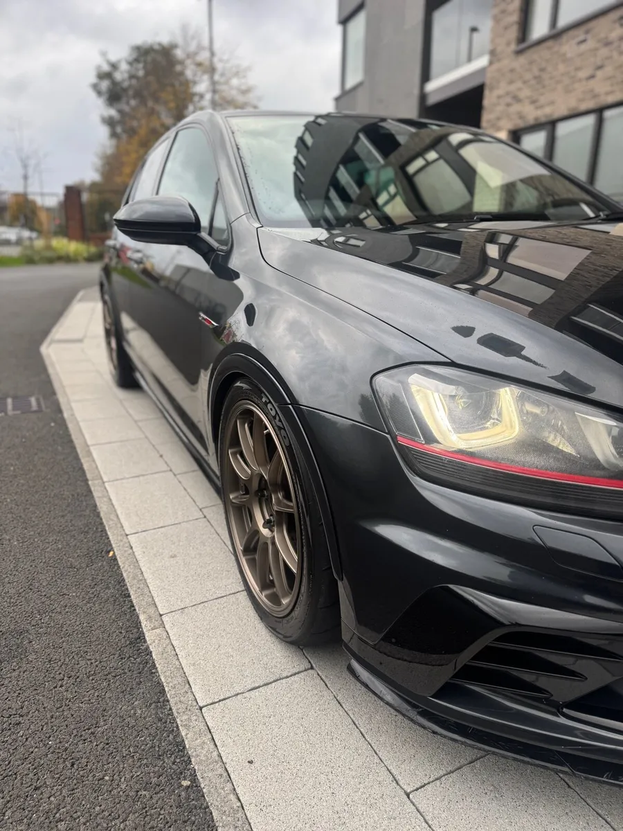 Vw Golf GTI clubsport (track edition) - Image 3