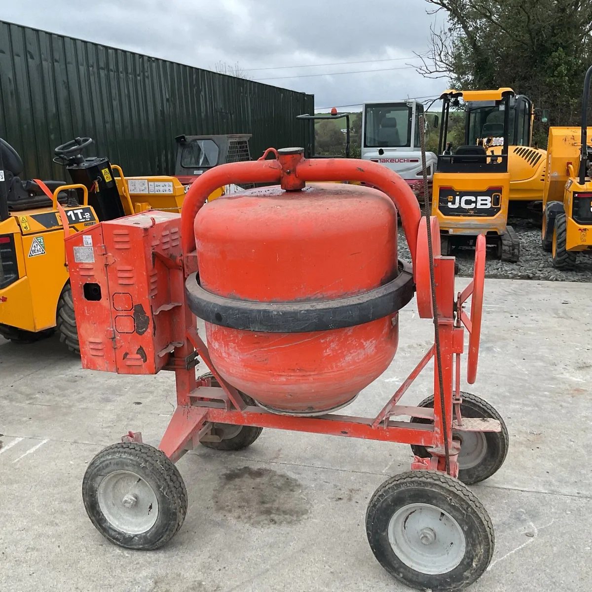 Four barrow mixer - Image 1