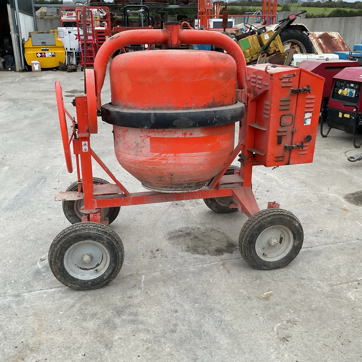 Four barrow mixer - Image 2