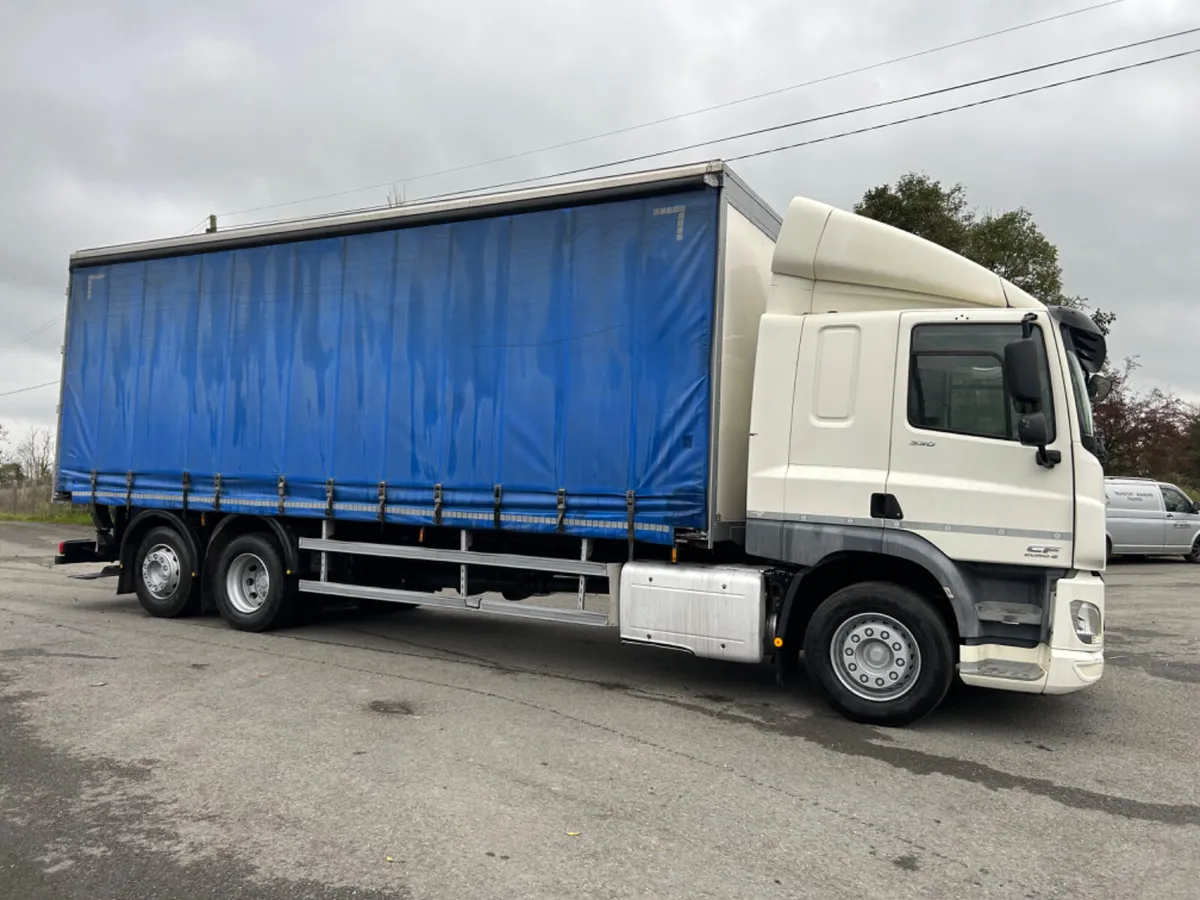 2014 Daf cf330 6x2 Curtainsider with Moffett kit - Image 4