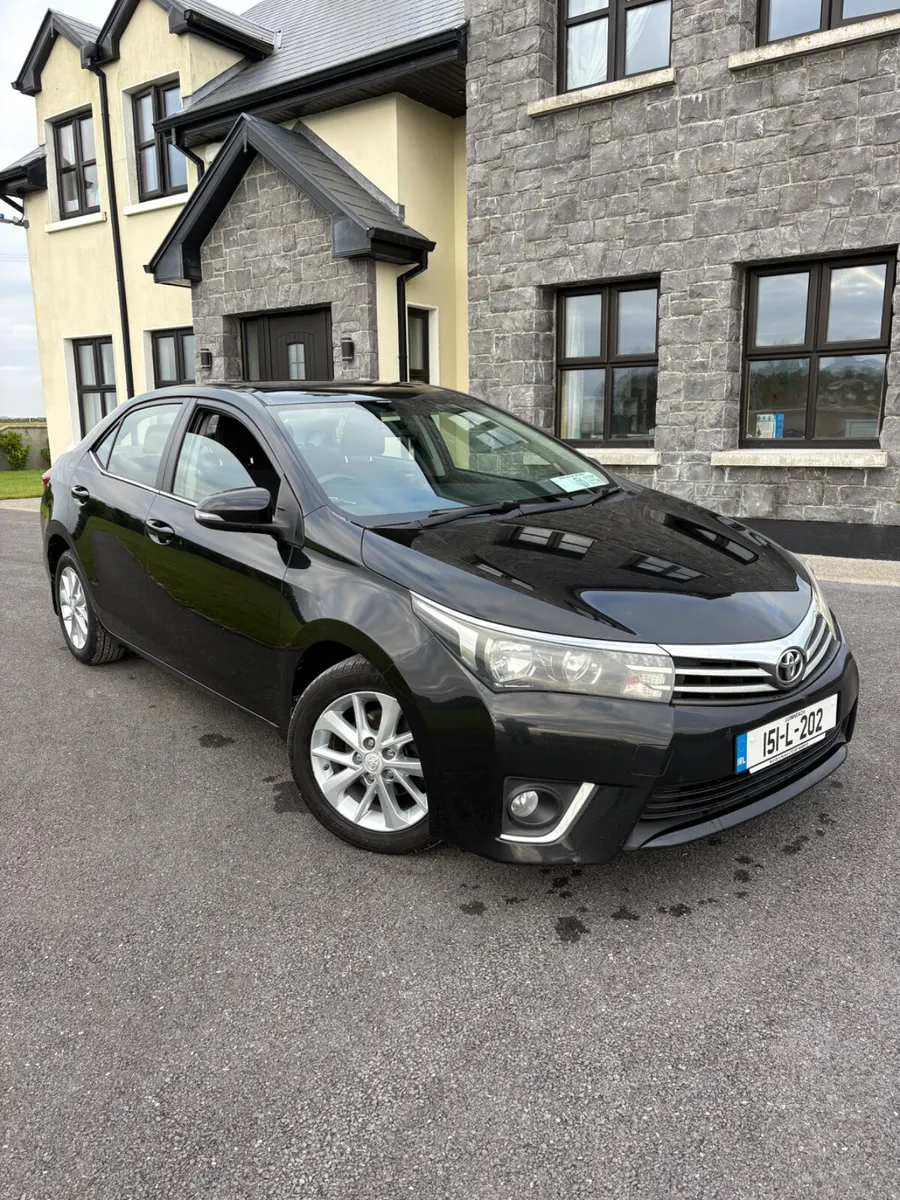 Toyota Corolla 2015 - Image 1